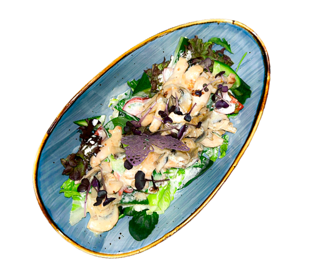 Салат сливочный с курицей